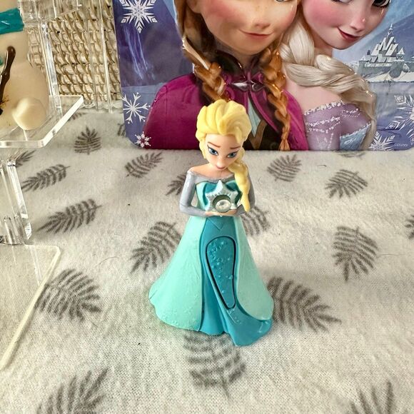 Frozen Figures Toy Lot - Picture 8 of 9